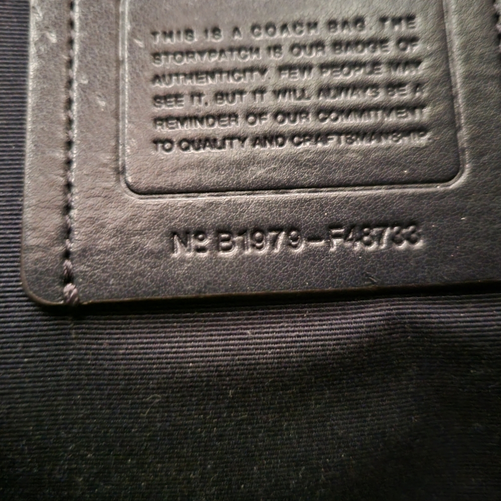 Coach Tote with Wallet - Picture 11 of 11